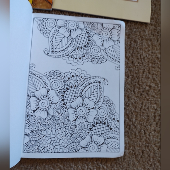 Drawing and Coloring Book Bundle 7 books - Picture 13 of 15